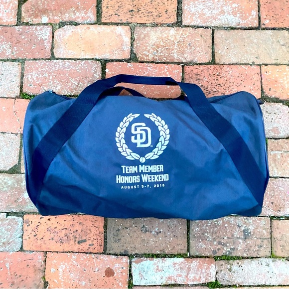 San Diego Padres Duffle Bag 2016 - Picture 1 of 3